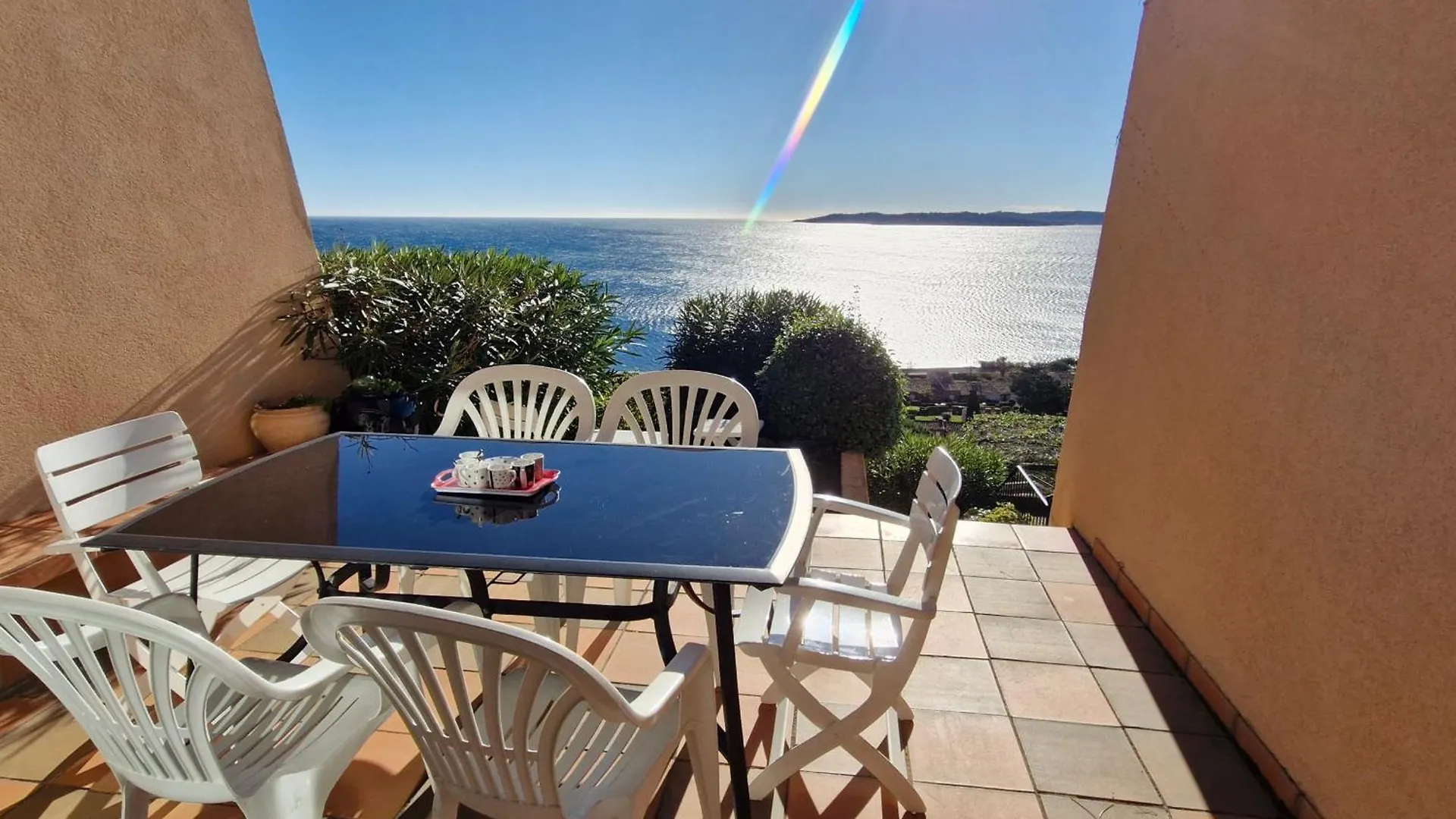 Apartment Appartement 2 Pieces Avec Piscine Et Garage A Sainte-Maxime - Fr-1-780-71